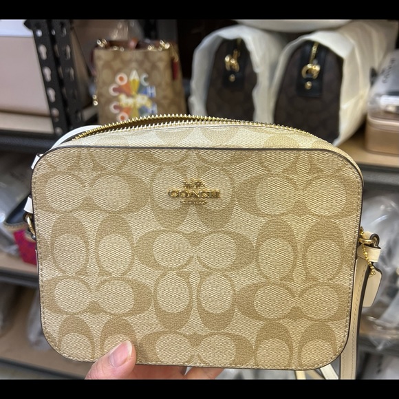 Coach mini camera bag - Picture 2 of 7